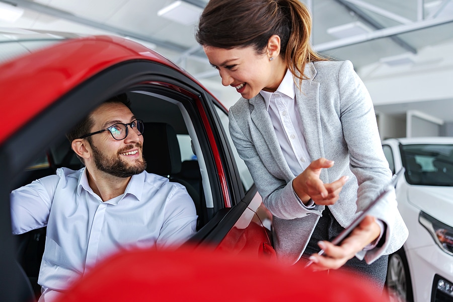 3 Tips for Saving Money on Your Next Cash Car Rental 