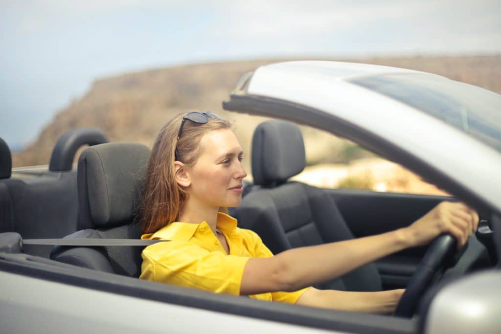 5 Benefits of Buying a Rental Car